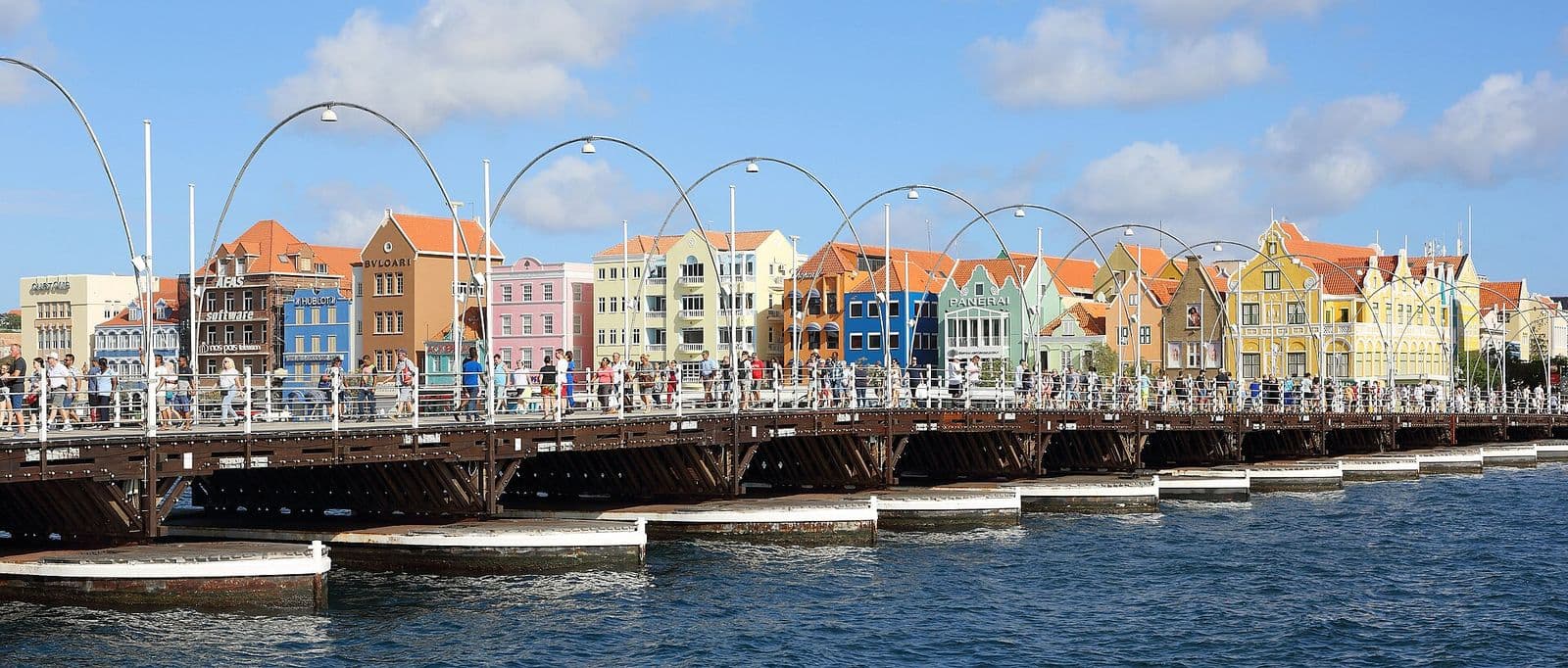 Driving in Curacao: What to Know Before You Go